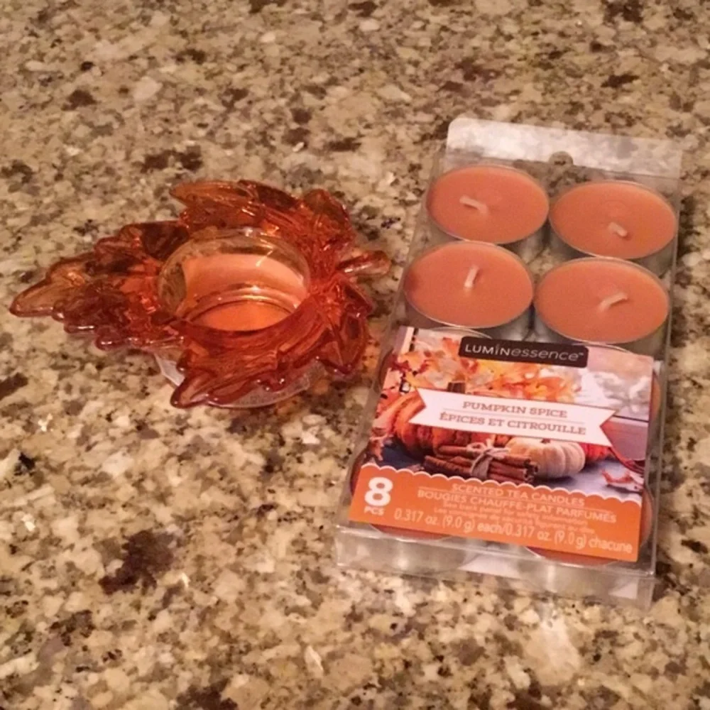 Fall Decor Leaf Tealight Holder & Pumpkin Spice candles